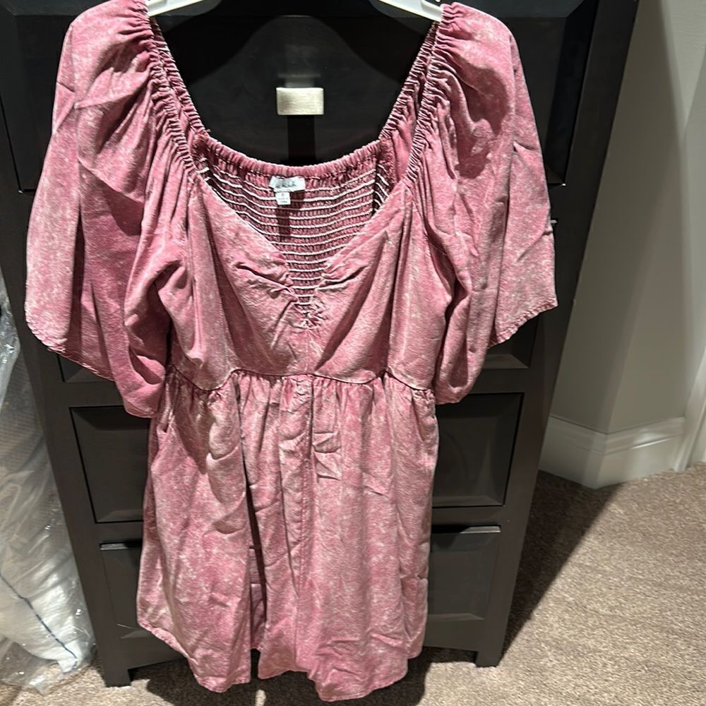 Whoa!!! White Birch sweetheart neck romper!!! Size small!